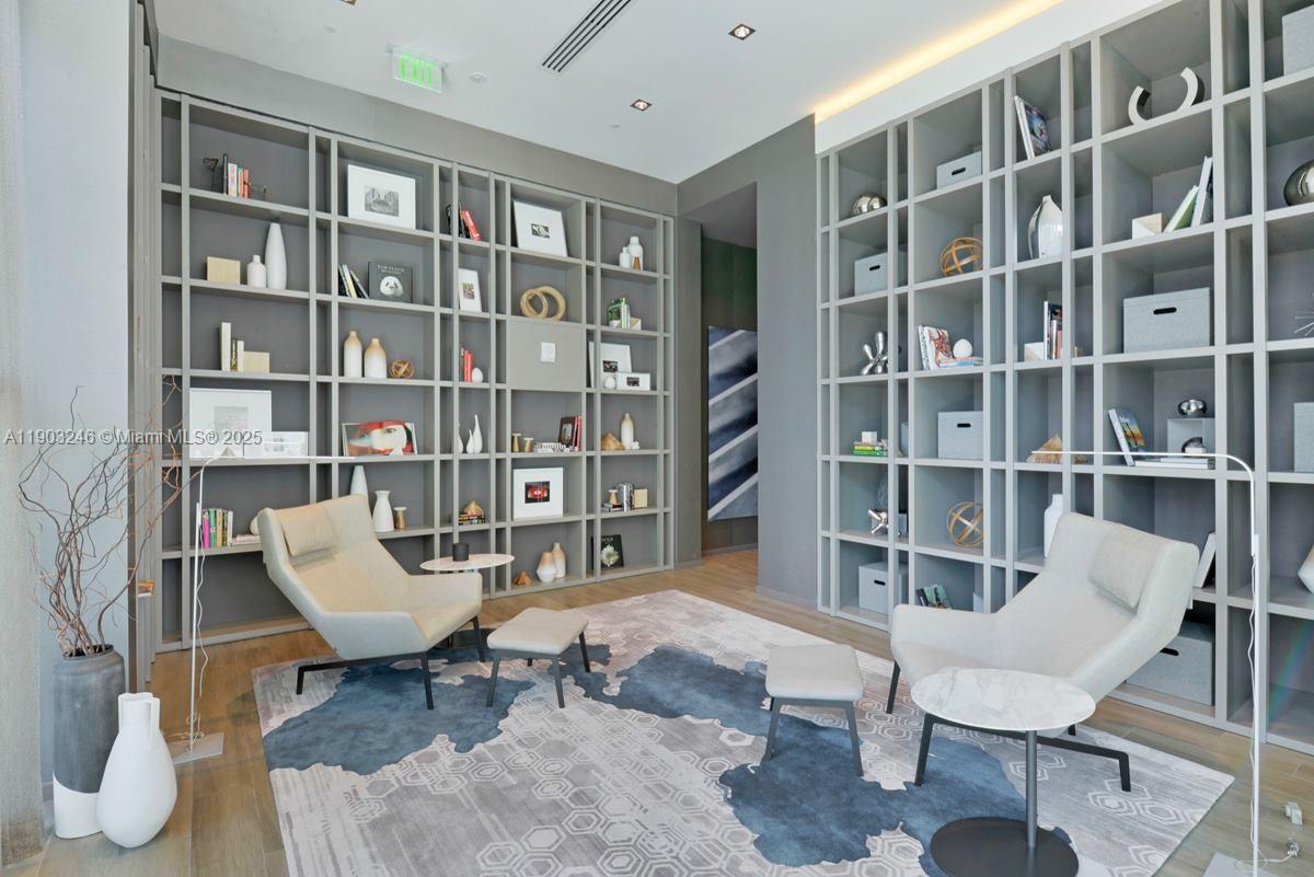 Millecento - Residential Lease