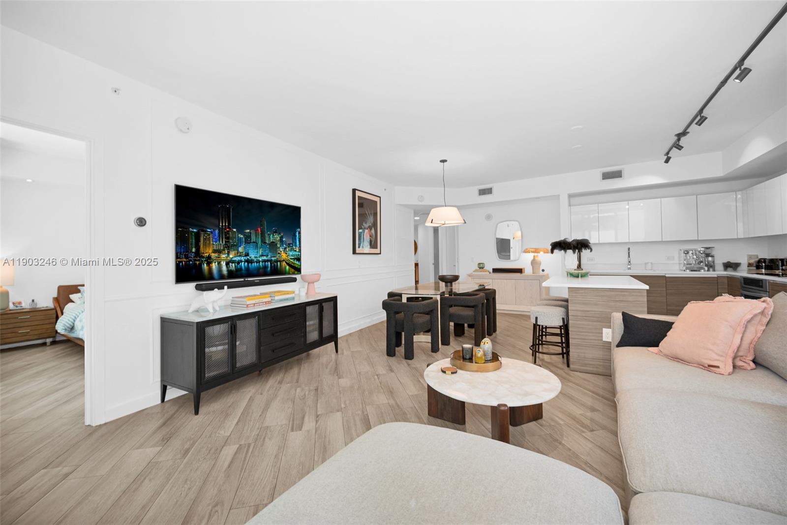 Millecento - Residential Lease