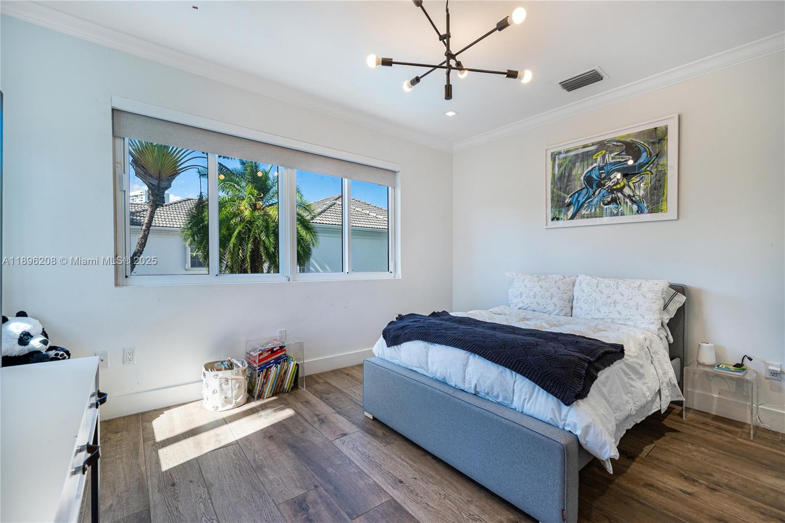 AVENTURA ESTATES - Residential