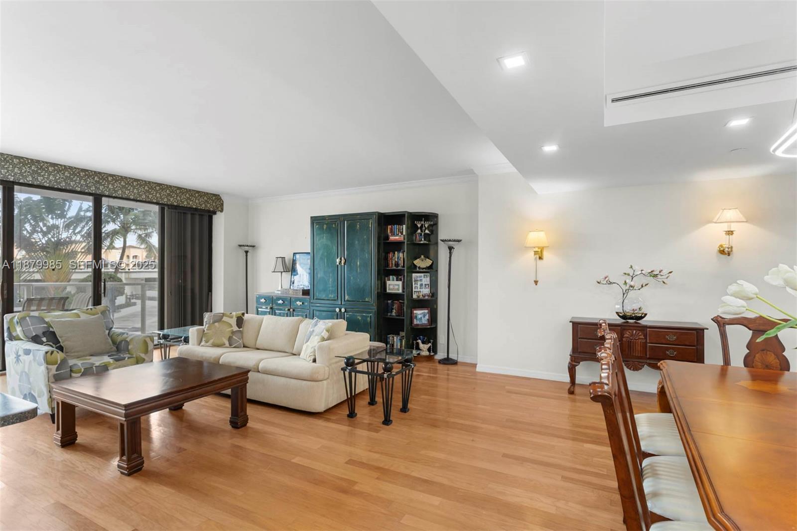 MARINA TOWER CONDO - Residential