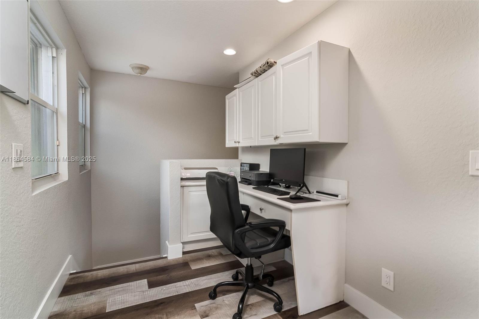 REGENCY LAKES AT COCONUT - Residential