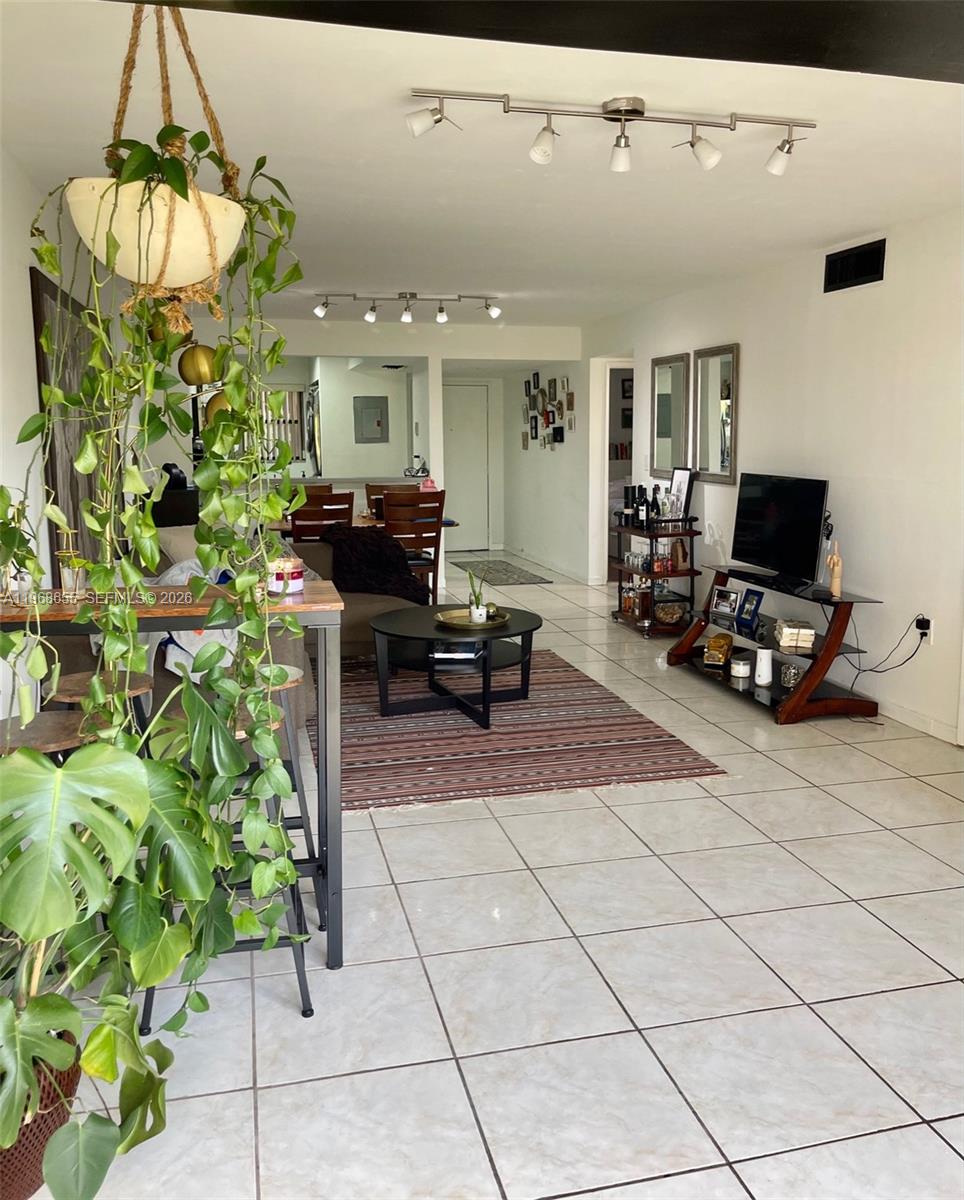 WEST FONTAINE CONDO - Residential