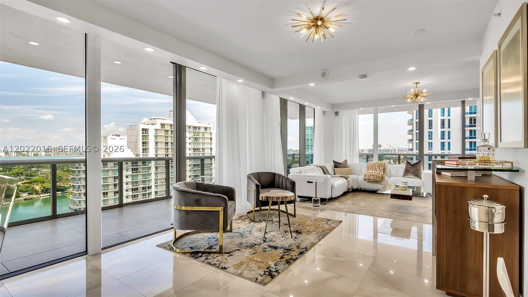 5875 Collins Ave 1807