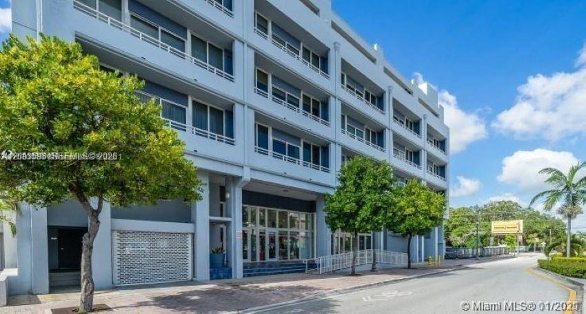 COCOSTYLE @ 3250 GRAND AV - Residential Lease