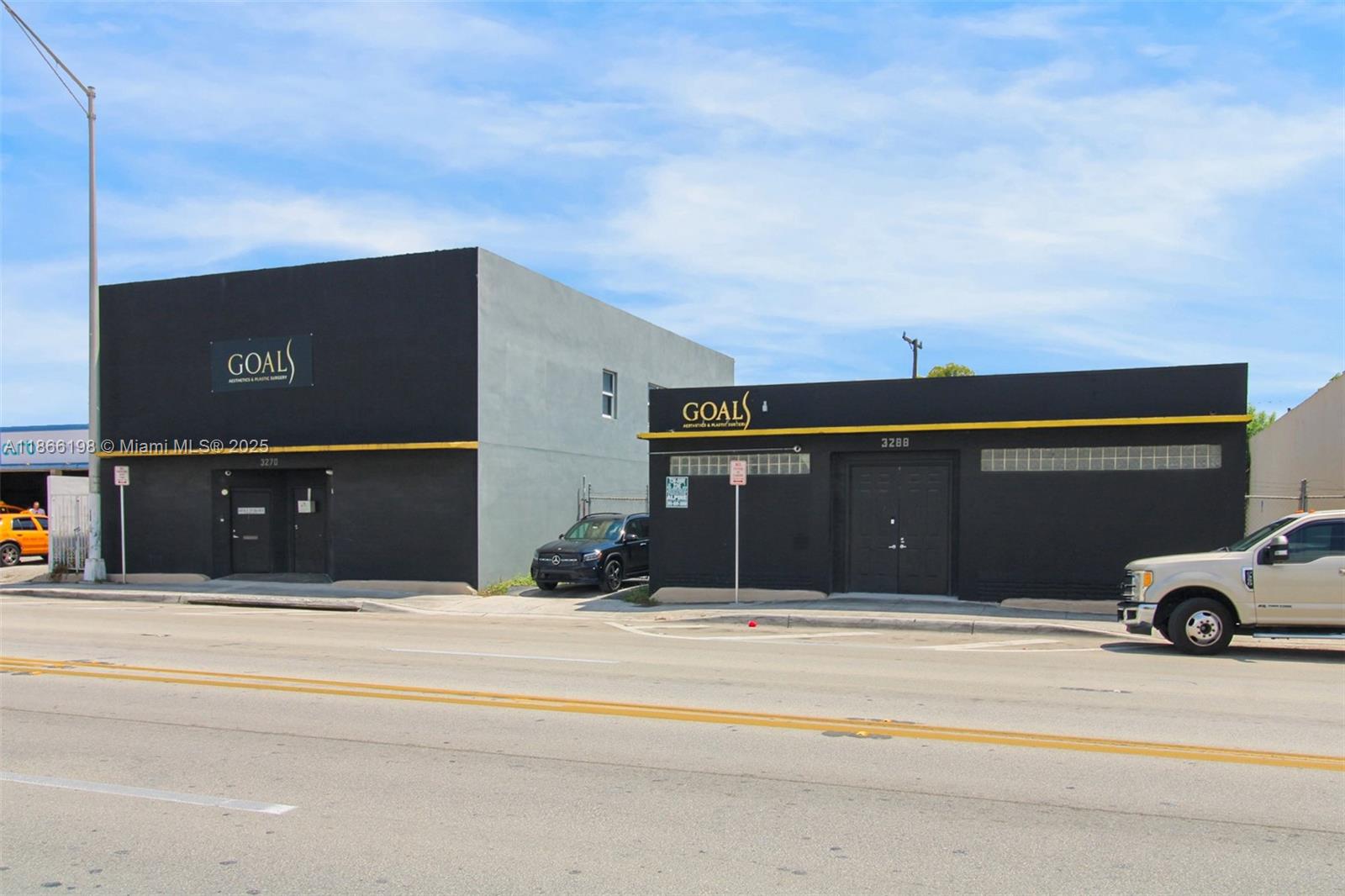 3288 NW 36th St 3270 & 3288