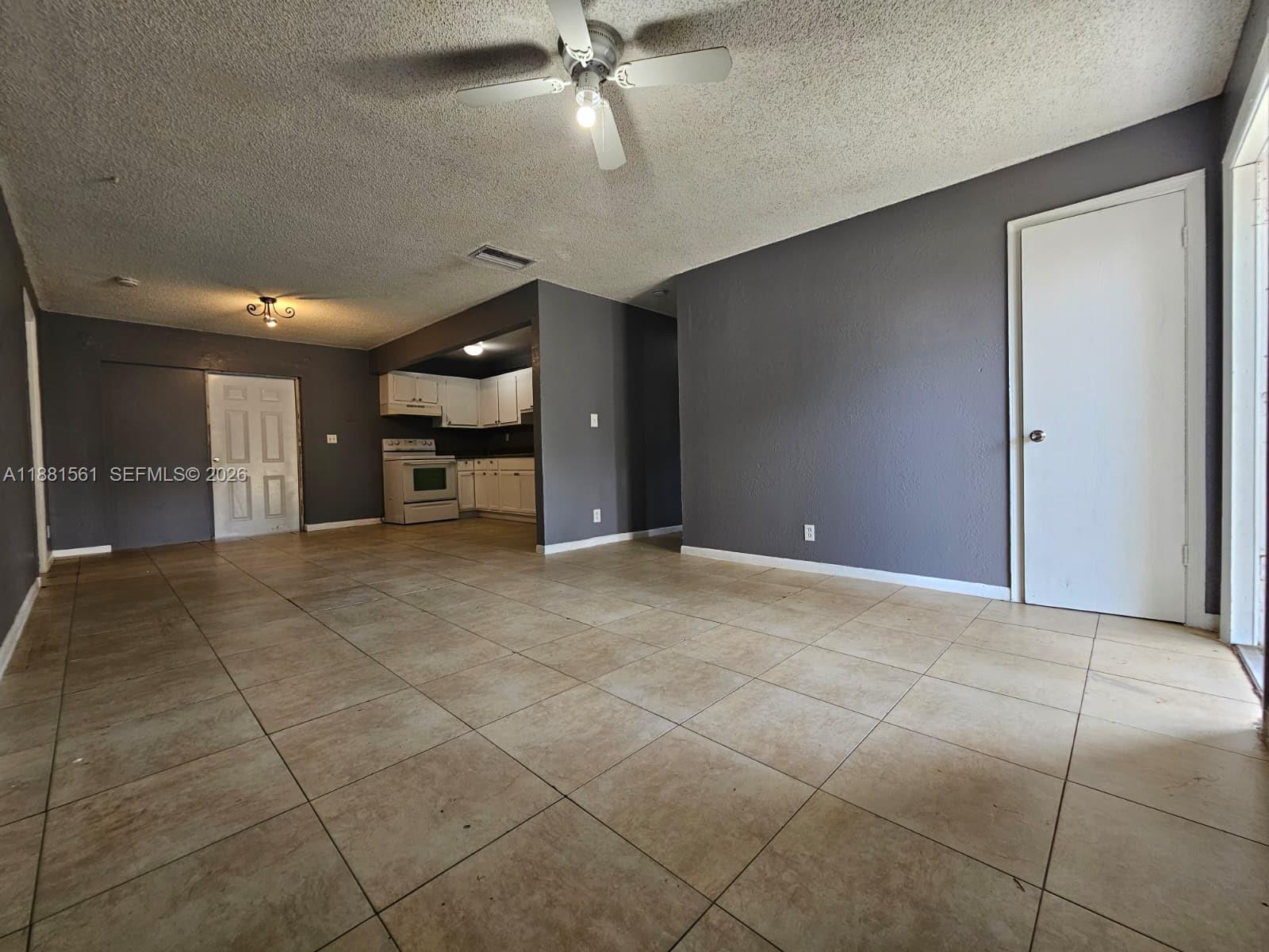 NORTH LAUDERDALE VILLAGE - Residential