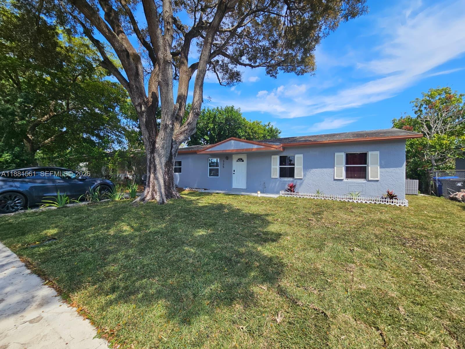 NORTH LAUDERDALE VILLAGE - Residential
