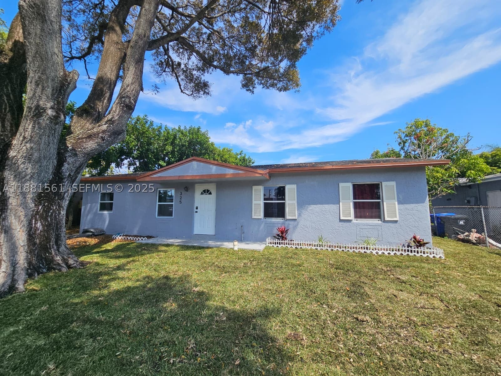 325 SW 80th Ter