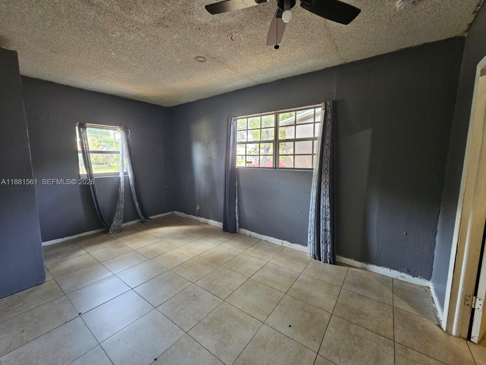 NORTH LAUDERDALE VILLAGE - Residential