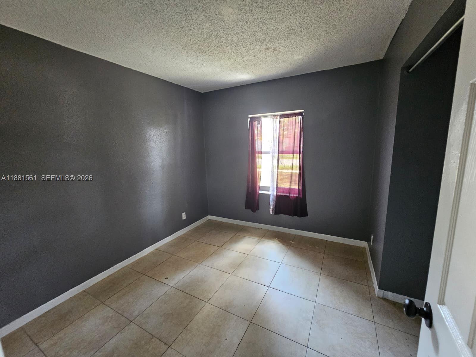 NORTH LAUDERDALE VILLAGE - Residential