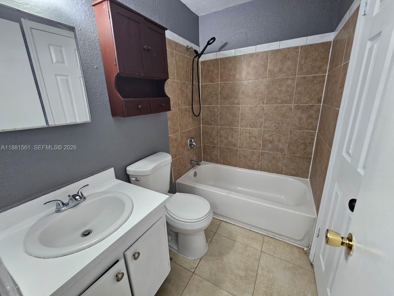 NORTH LAUDERDALE VILLAGE - Residential
