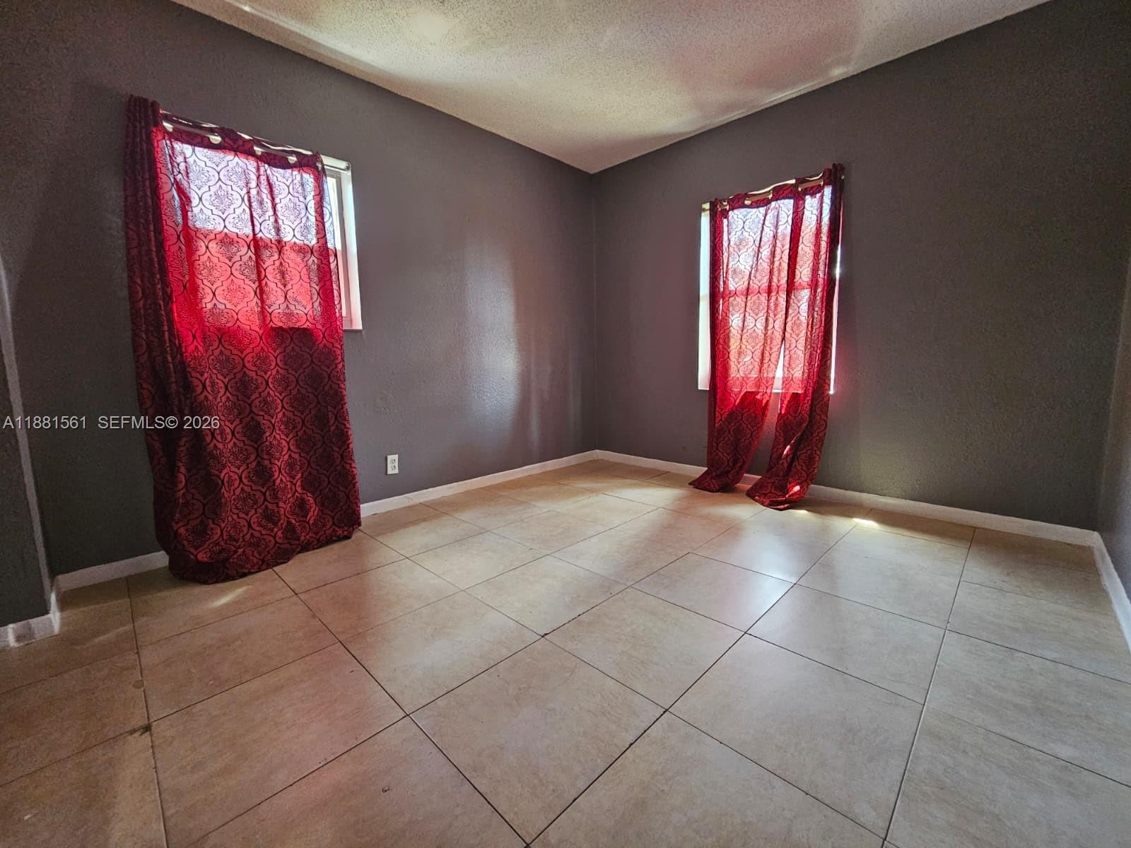 NORTH LAUDERDALE VILLAGE - Residential