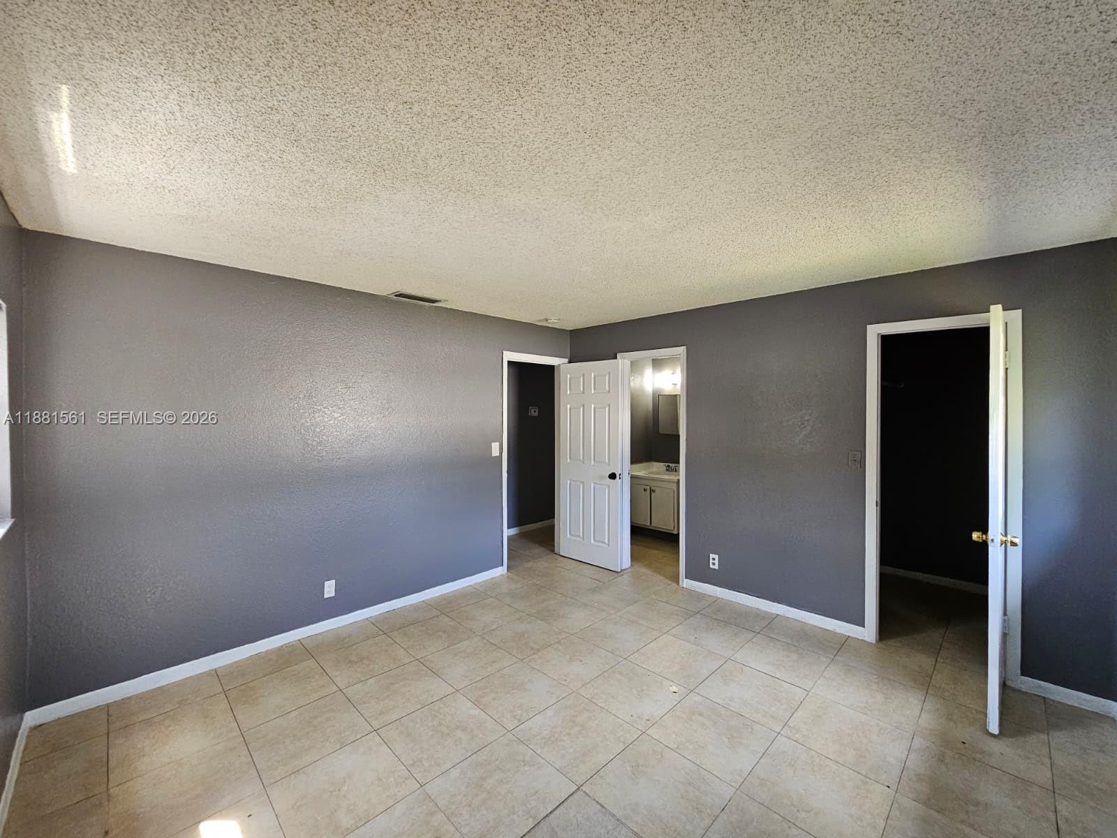 NORTH LAUDERDALE VILLAGE - Residential