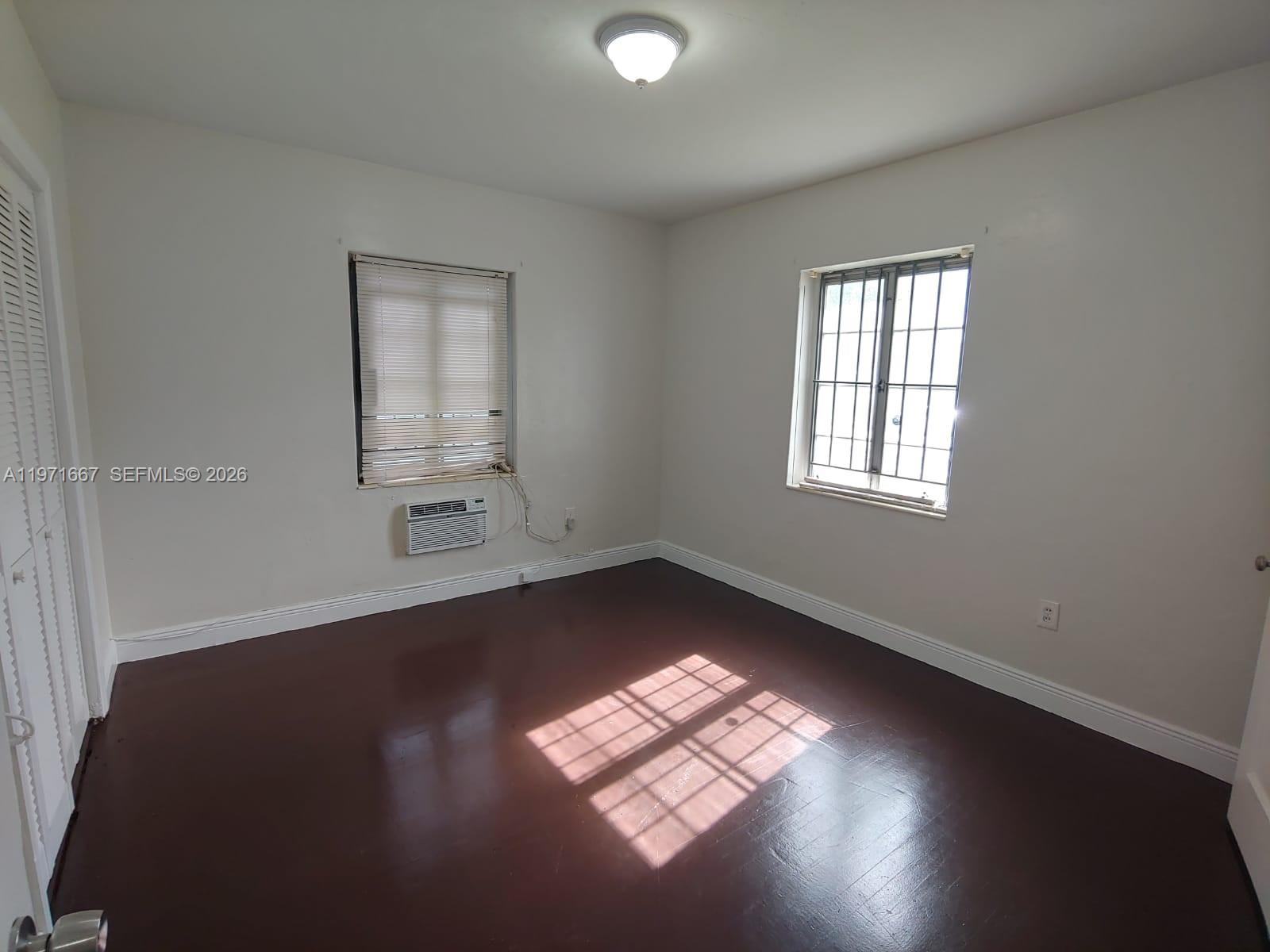 ARCH CREEK ESTS - Residential Lease