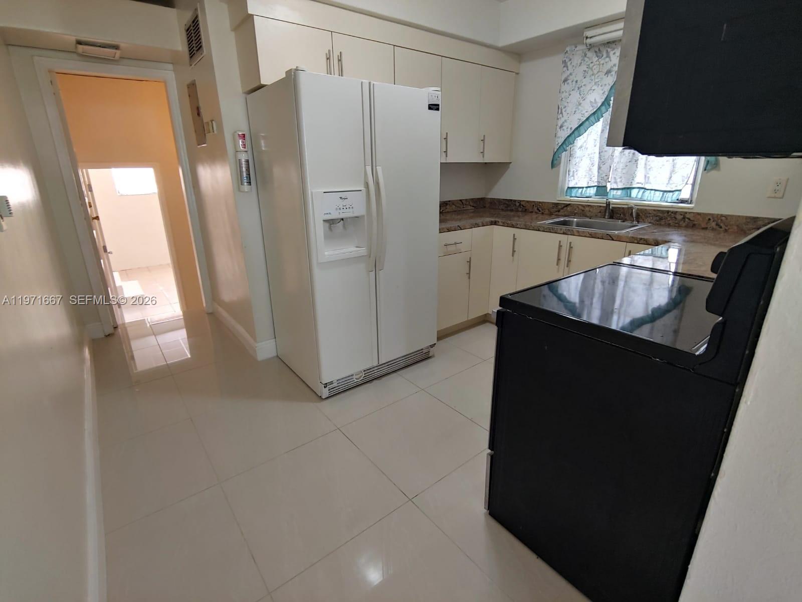 ARCH CREEK ESTS - Residential Lease