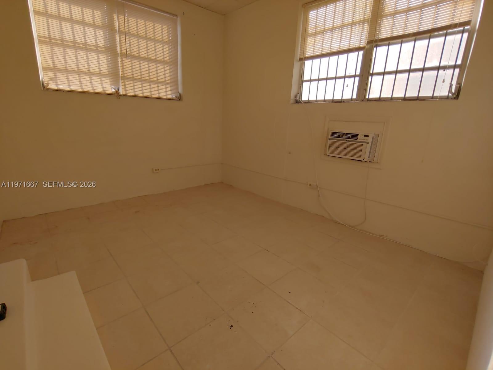 ARCH CREEK ESTS - Residential Lease