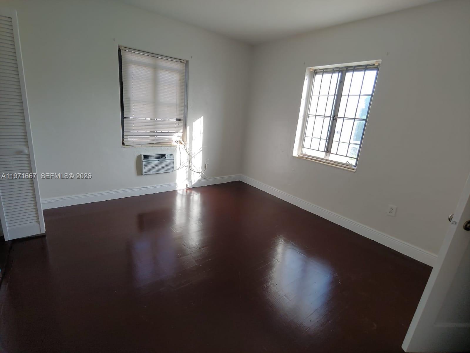 ARCH CREEK ESTS - Residential Lease