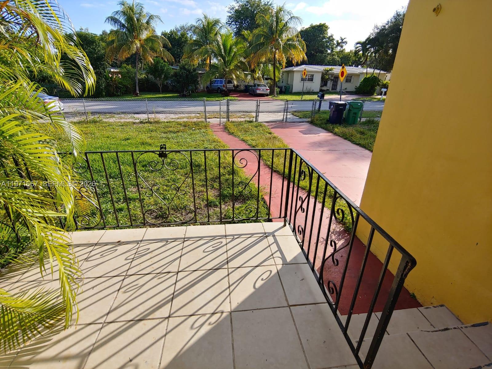 ARCH CREEK ESTS - Residential Lease