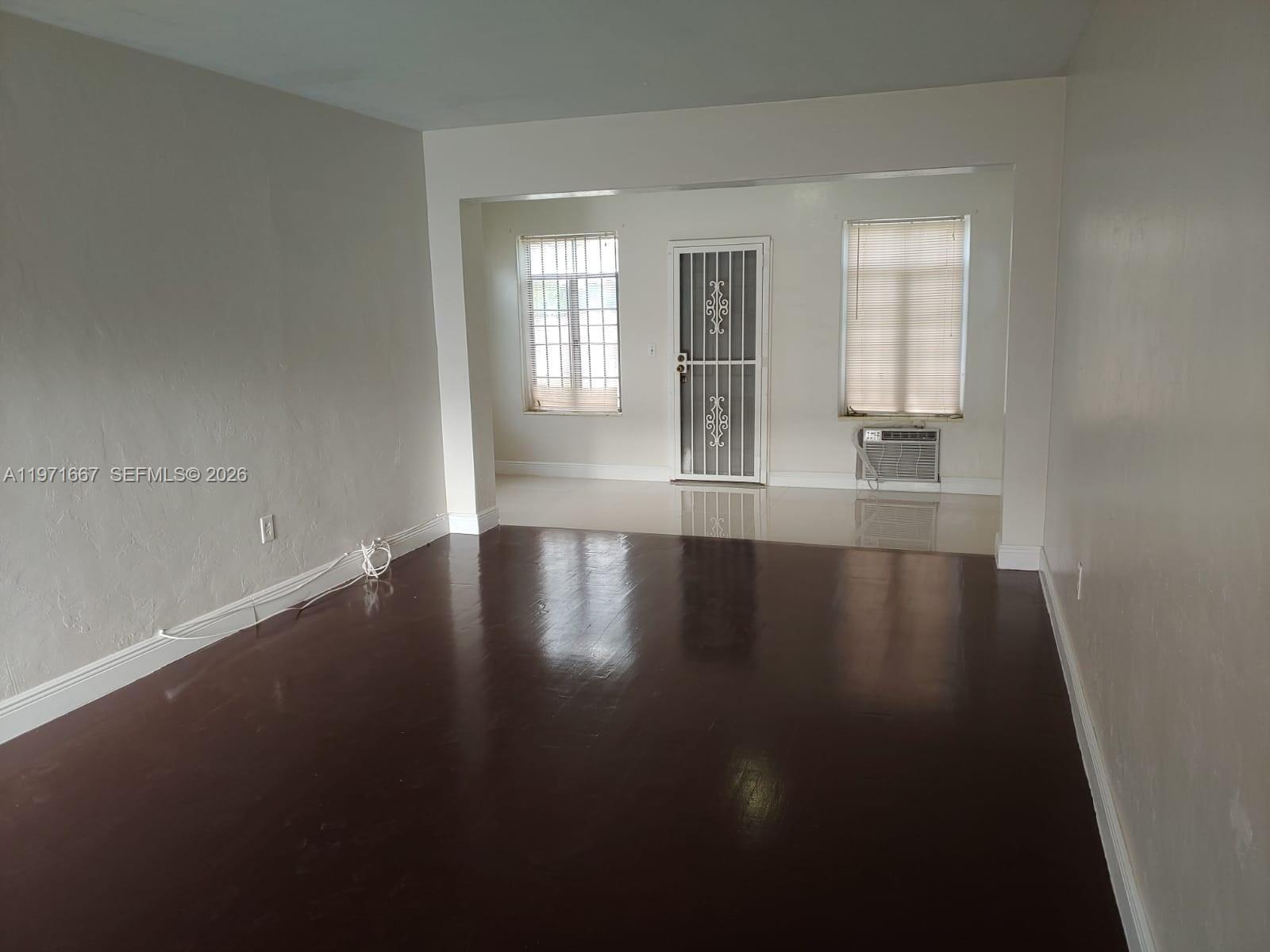 ARCH CREEK ESTS - Residential Lease