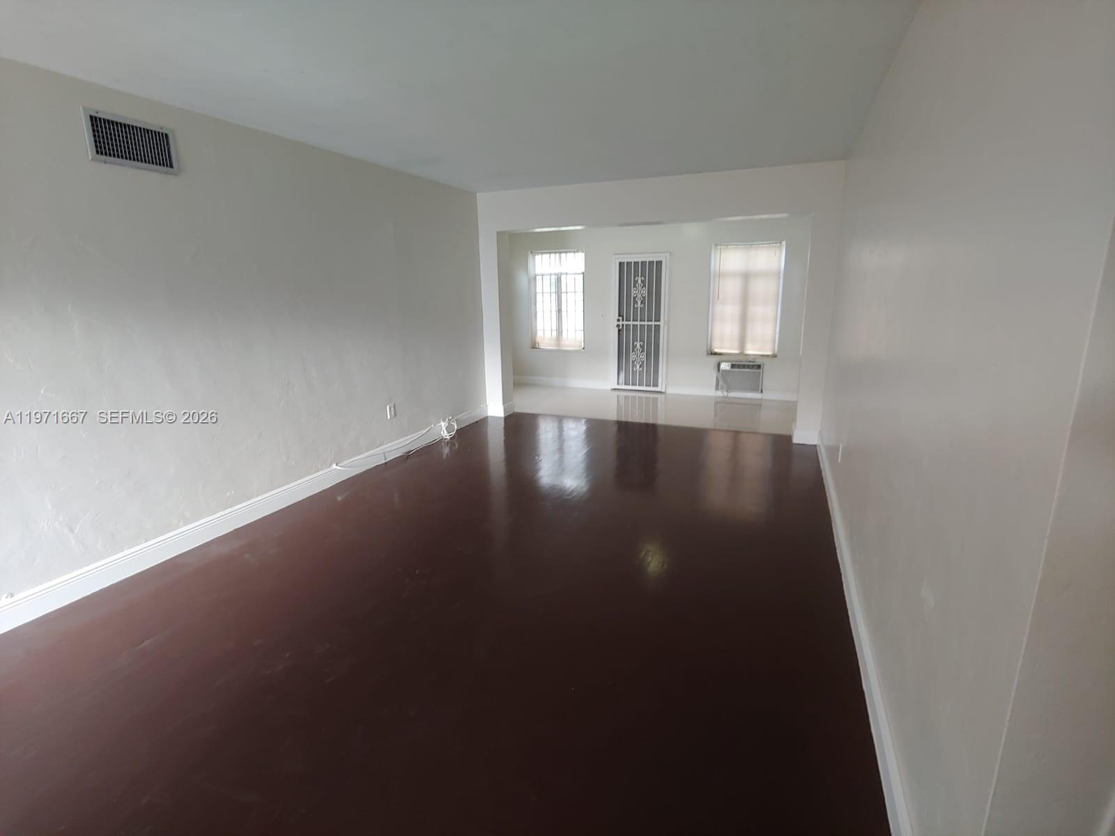 ARCH CREEK ESTS - Residential Lease