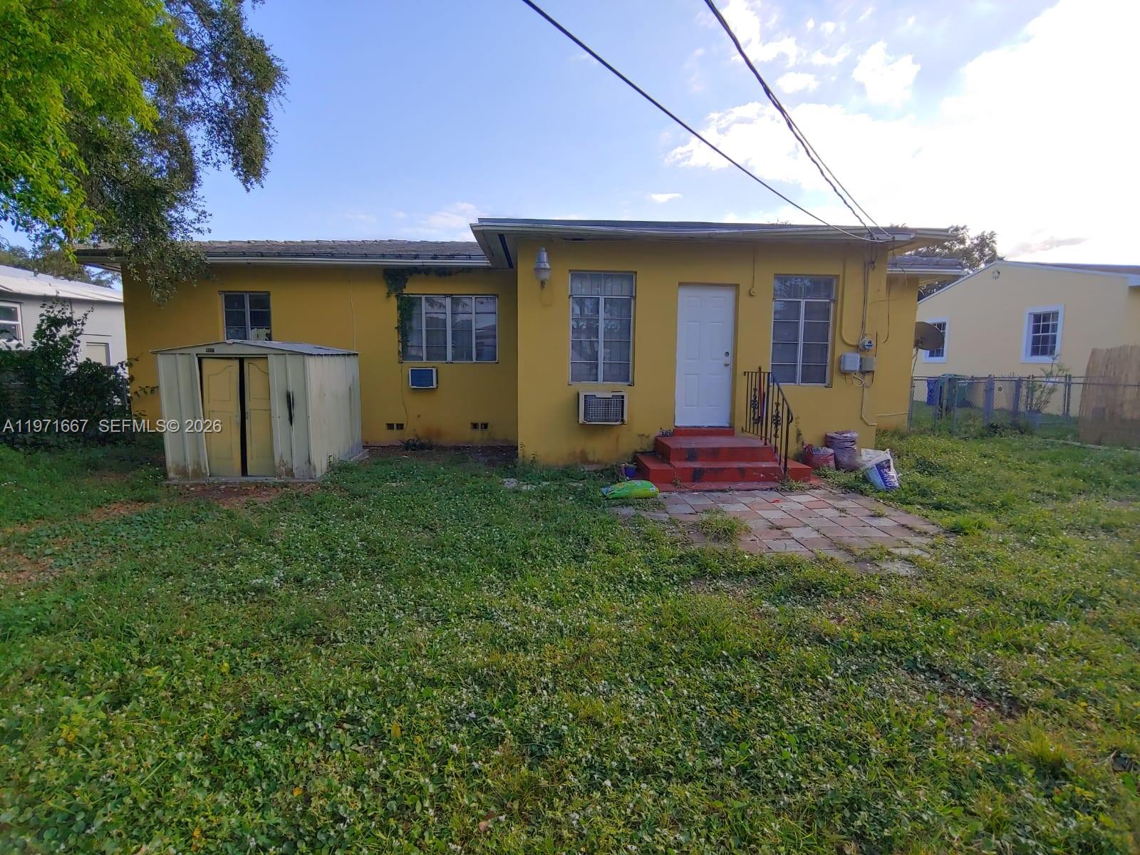 ARCH CREEK ESTS - Residential Lease