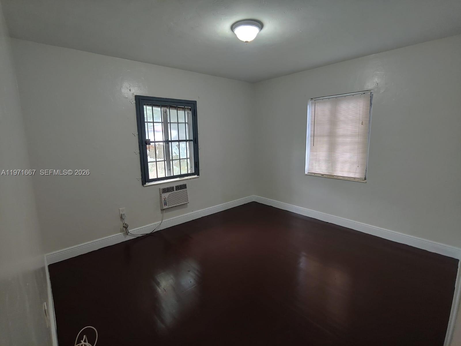 ARCH CREEK ESTS - Residential Lease
