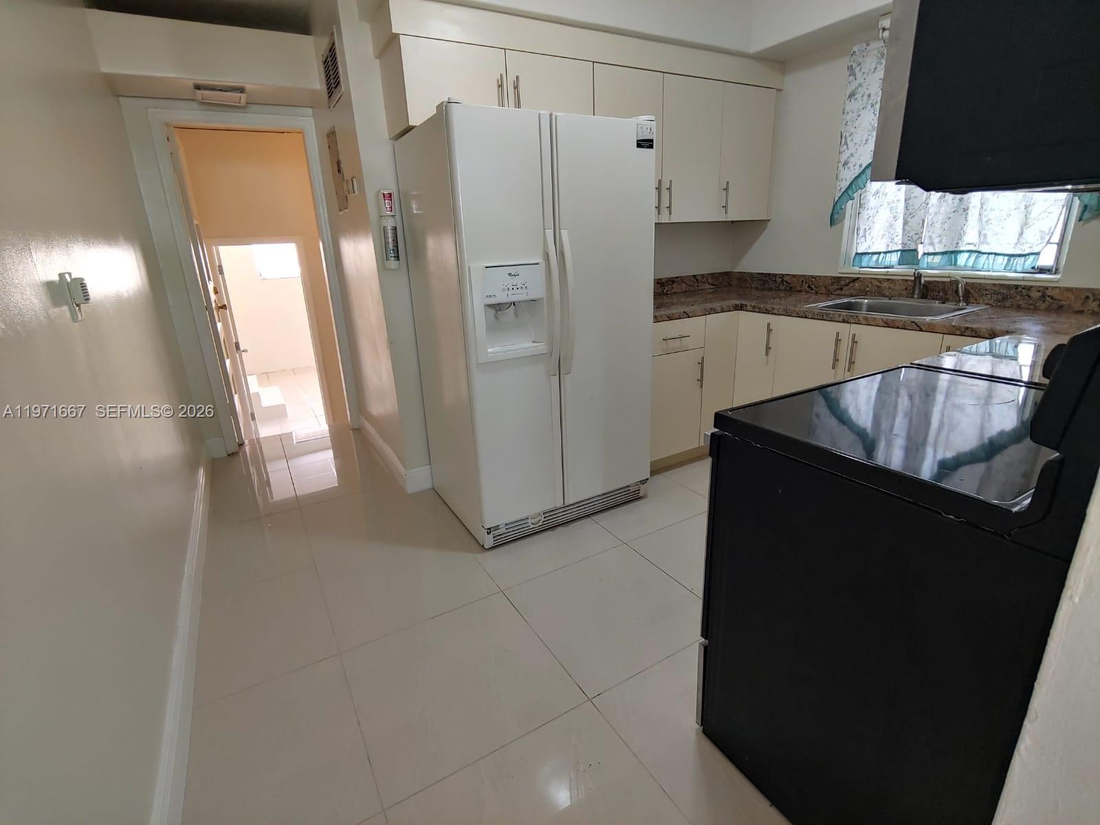 ARCH CREEK ESTS - Residential Lease