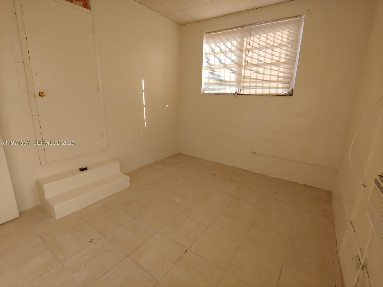 ARCH CREEK ESTS - Residential Lease