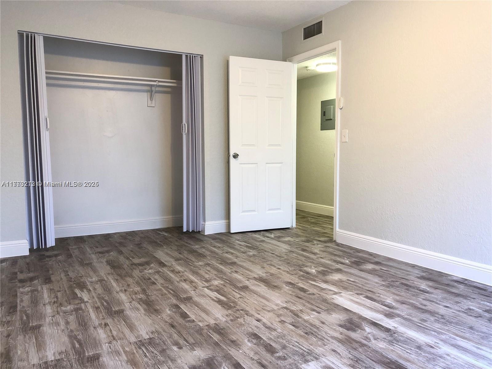 CROSS CREEK CONDO - Residential Lease