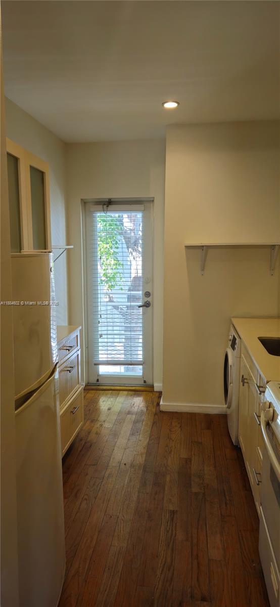 BEACHWALK CONDO - Residential