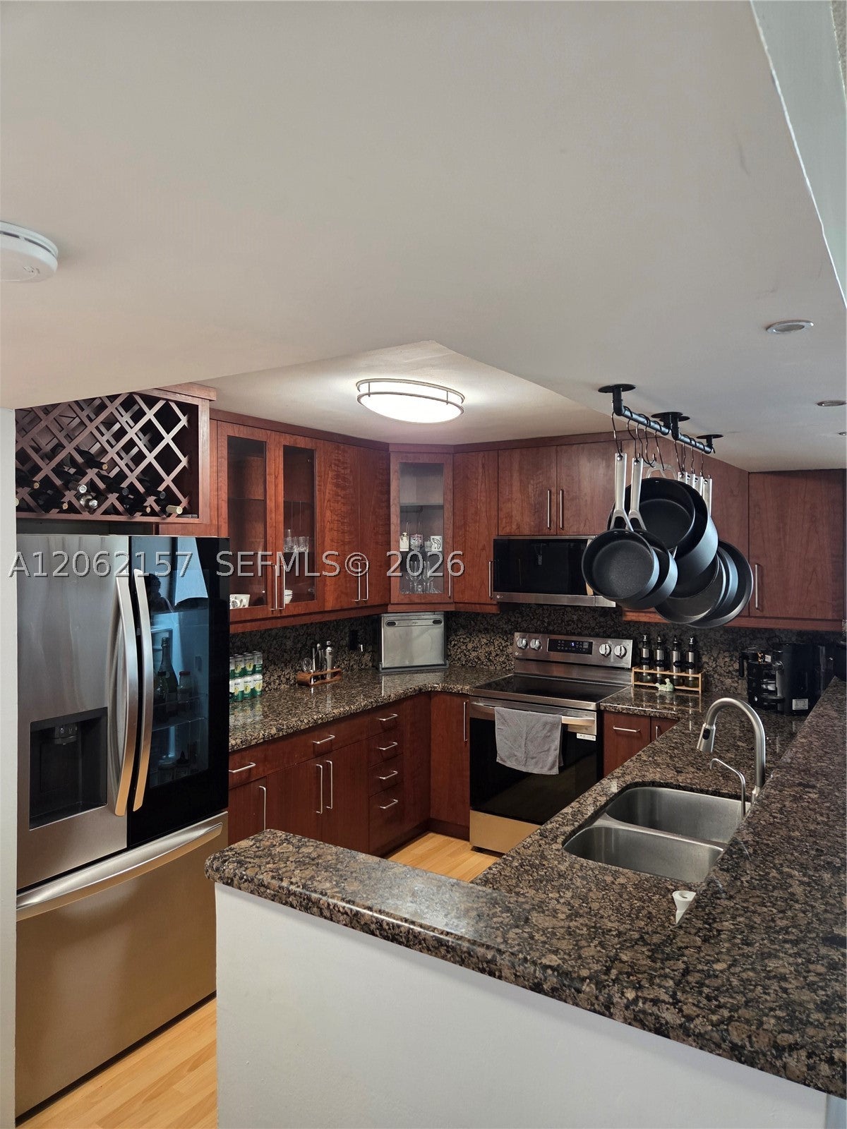 200 Leslie Dr 1029