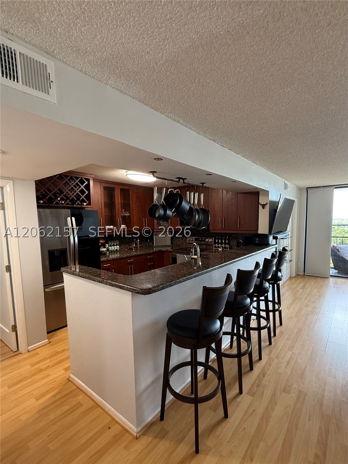 200 Leslie Dr 1029