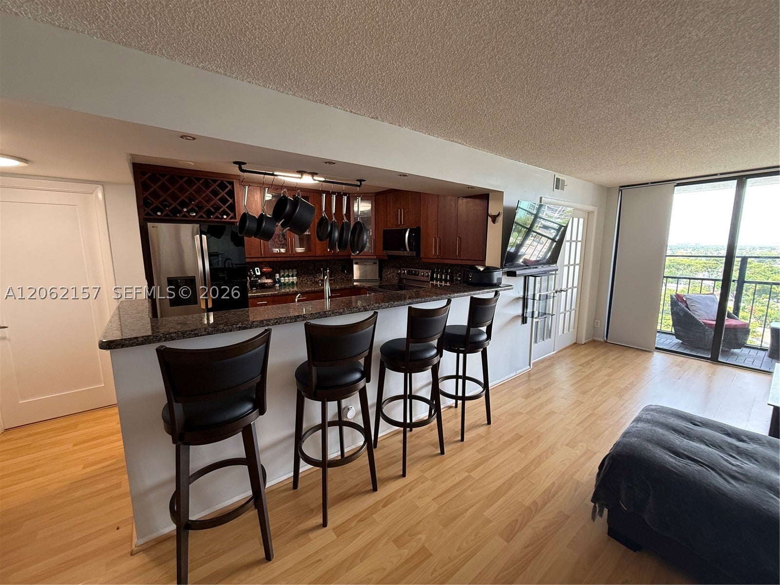 200 Leslie Dr 1029