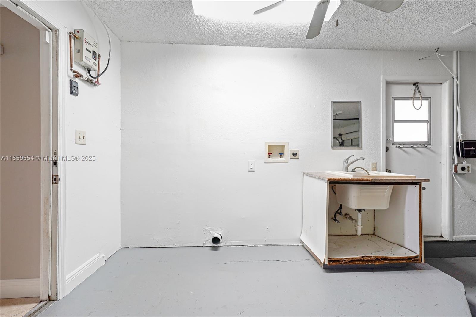 VILLAGES OF HILLSBORO - Residential