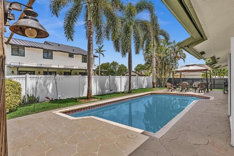 Tiny photo for 741 SW 100th Ter, Pembroke Pines, FL 33025 (MLS # A12077232)