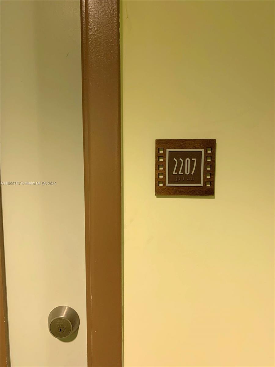 1330 West Ave 2207, Miami Beach, Miami-Dade County, Florida - 2 Bedrooms  
2 Bathrooms - 