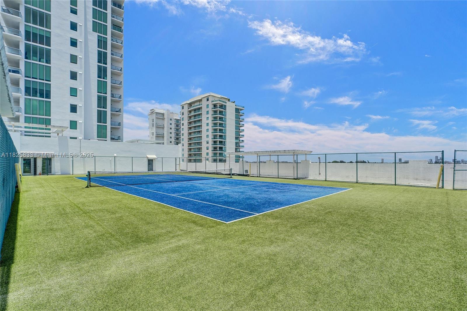 ELOQUENCE ON THE BAY COND - Residential