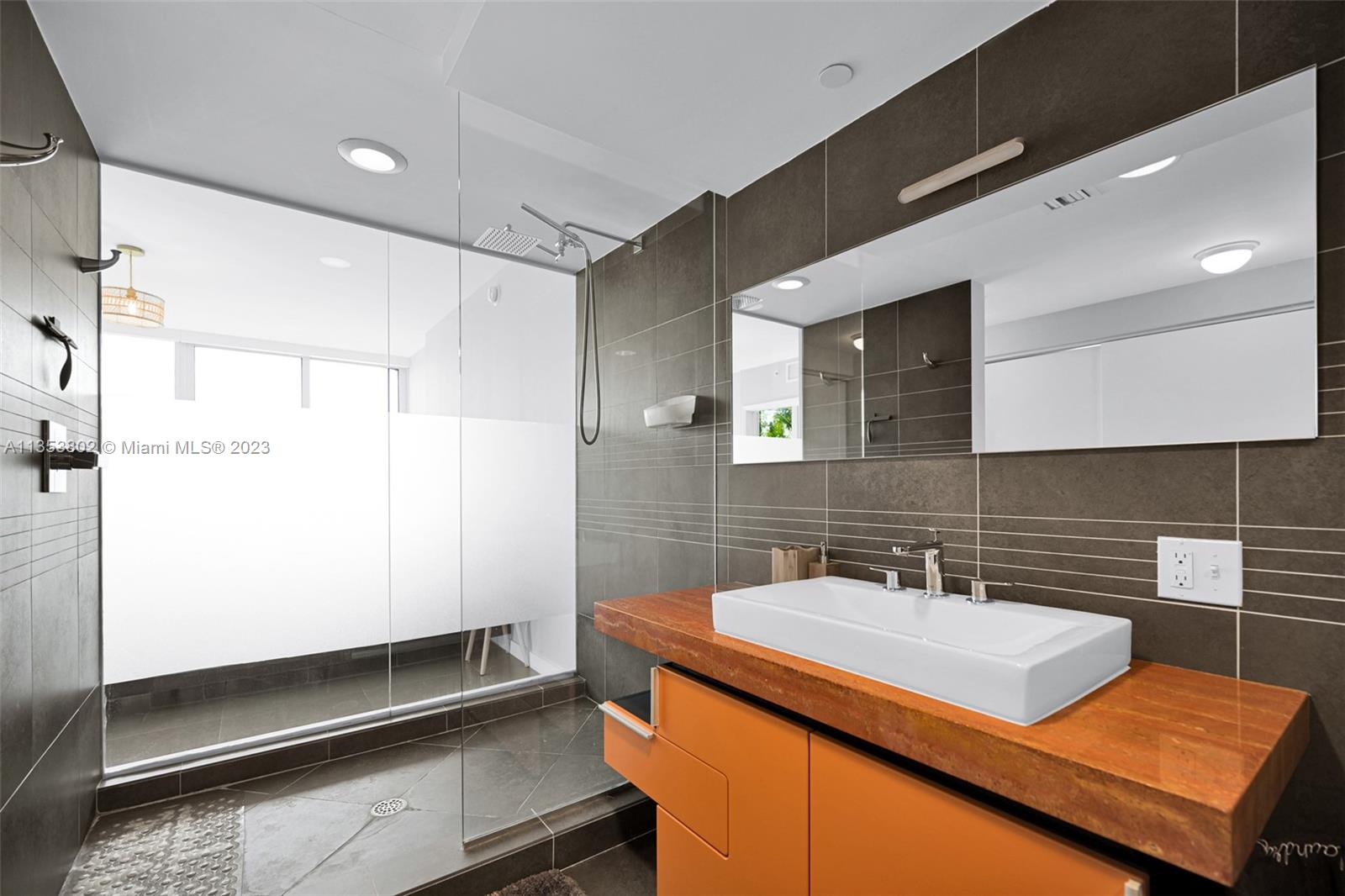 ARTEPARK NORTH CONDO - Residential Lease