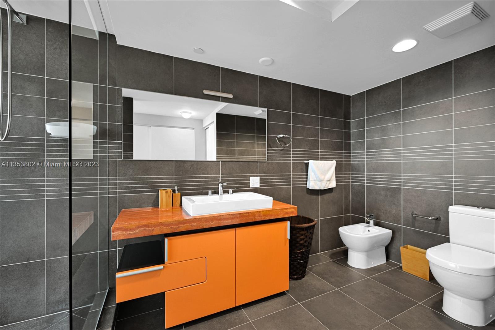 ARTEPARK NORTH CONDO - Residential Lease