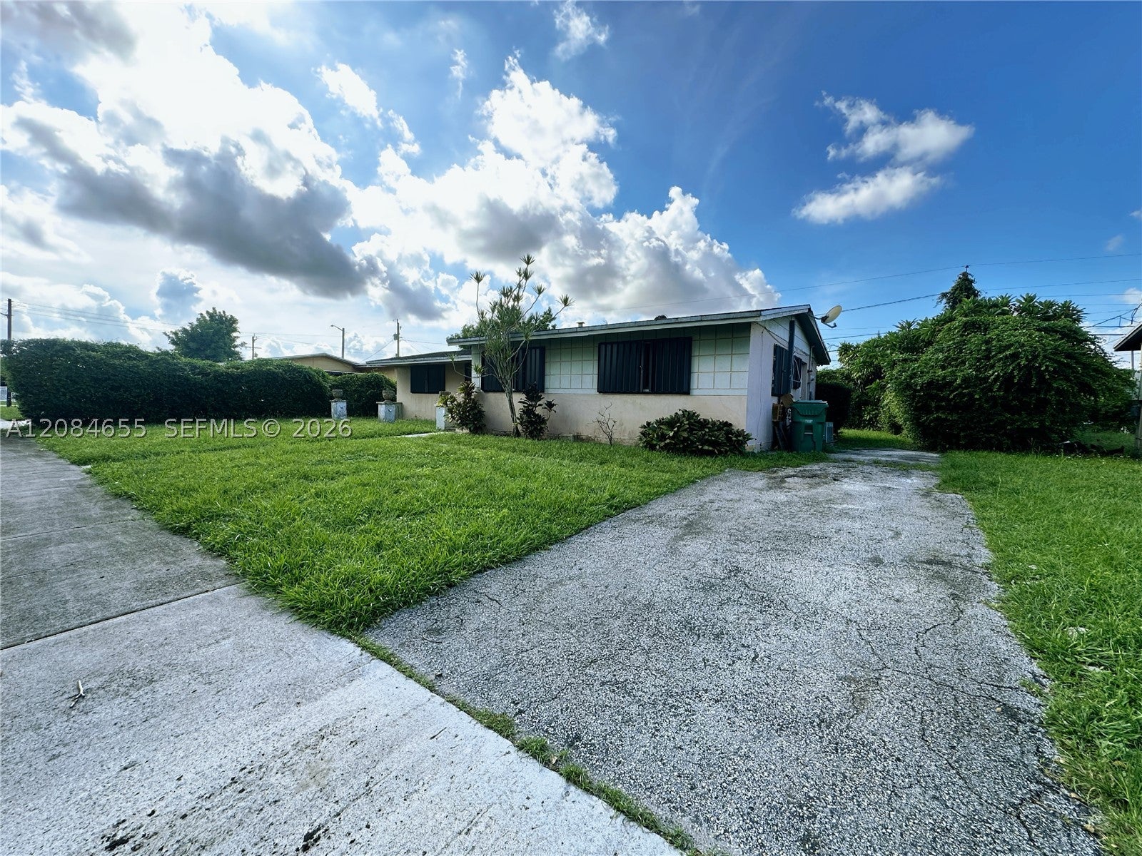 1410 NW 174th St