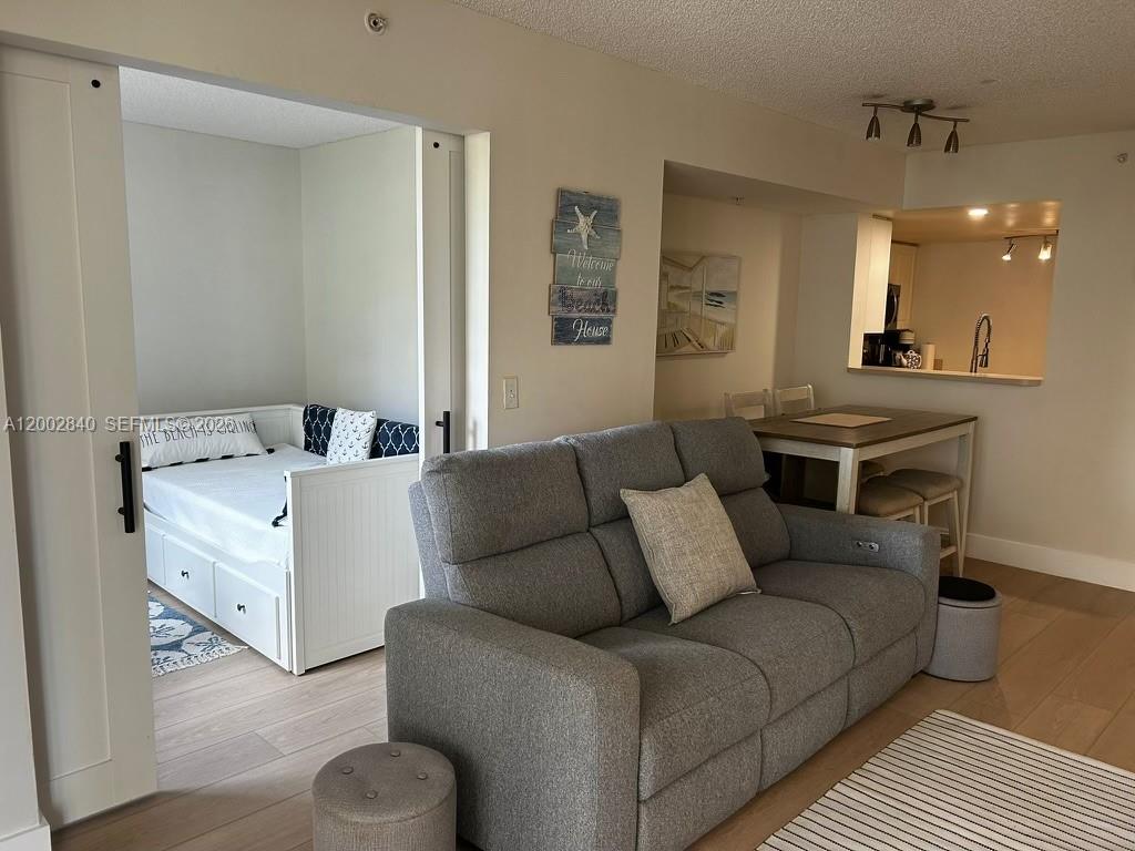 LAS OLAS BY THE RIVER CON - Residential Lease