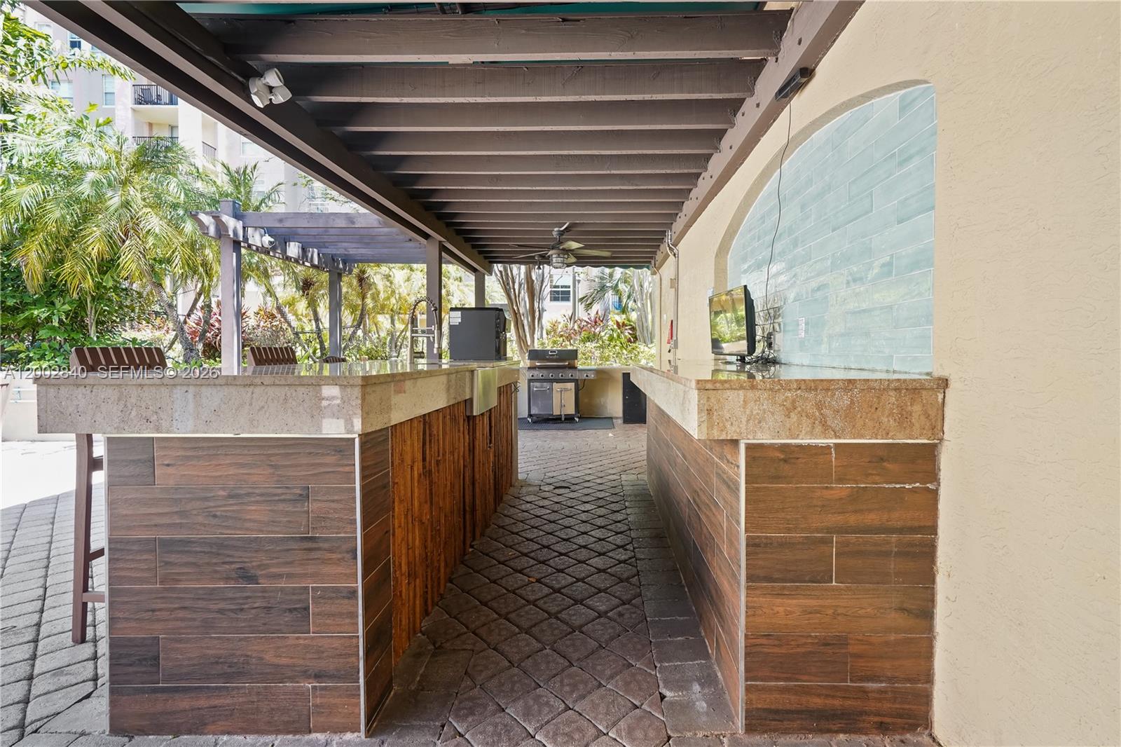 LAS OLAS BY THE RIVER CON - Residential Lease