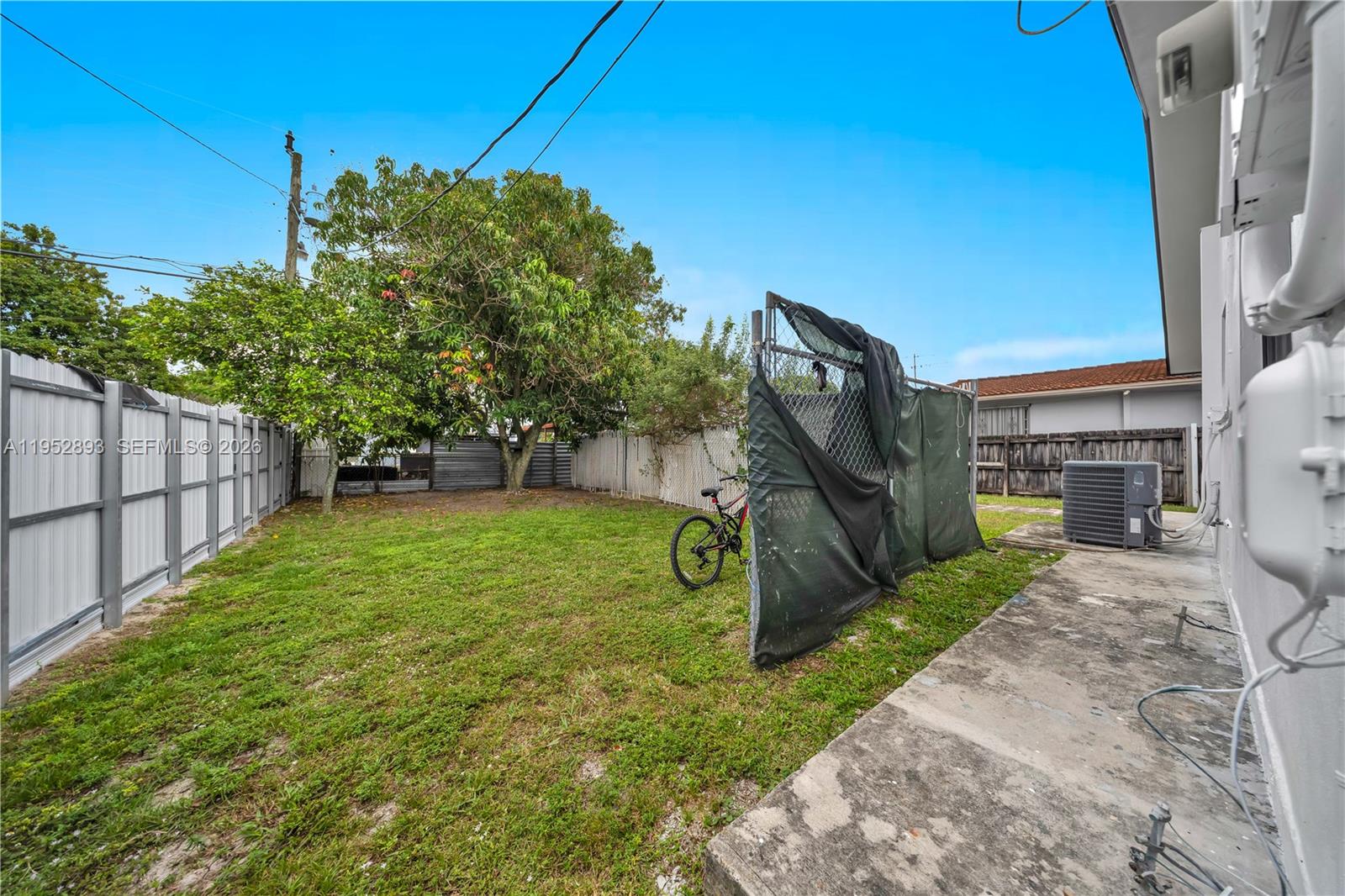 6TH ADDN TO HIALEAH - Residential Income
