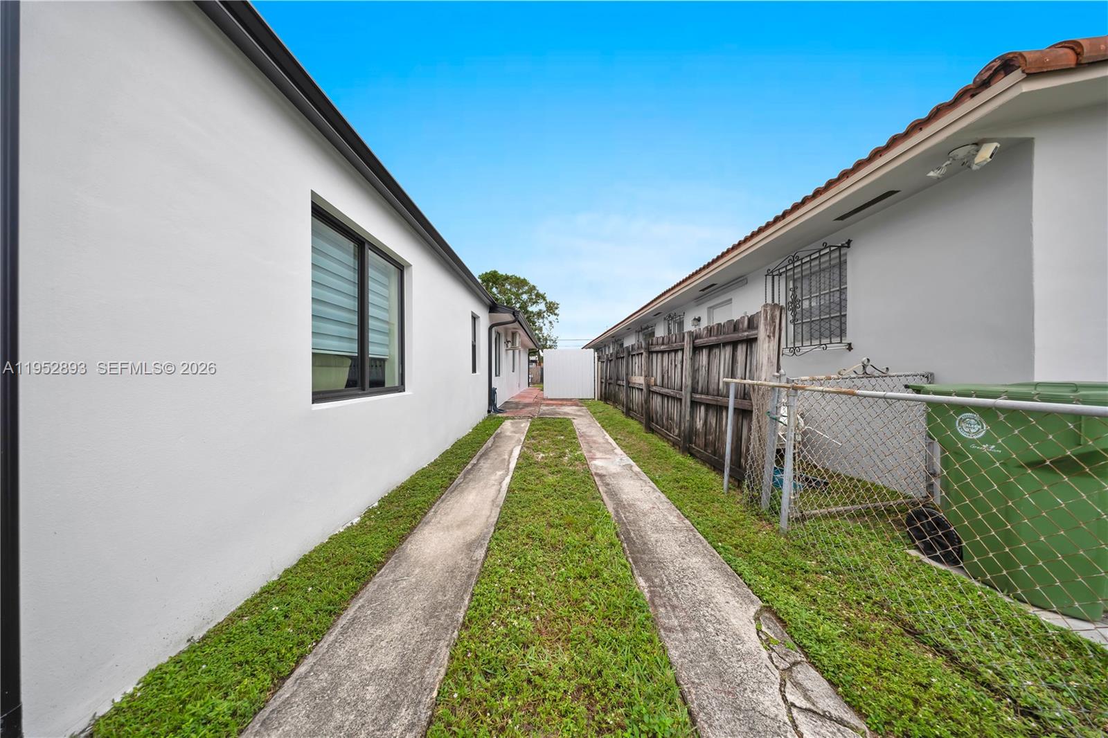 6TH ADDN TO HIALEAH - Residential Income