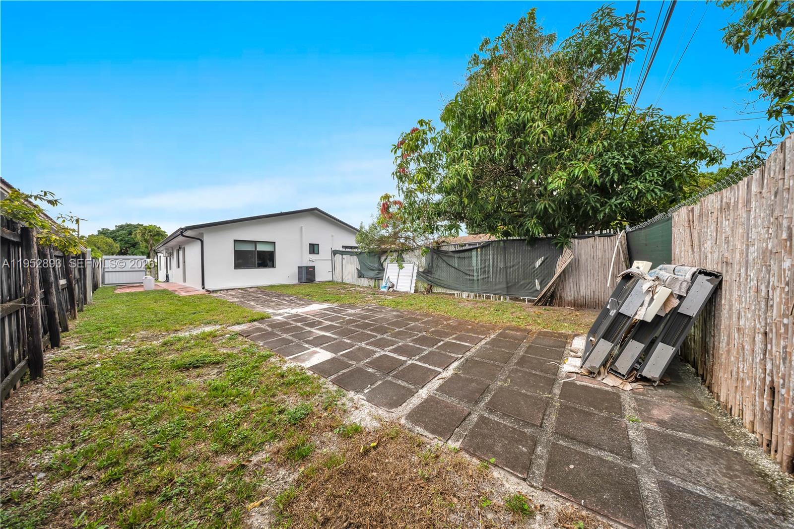 6TH ADDN TO HIALEAH - Residential Income