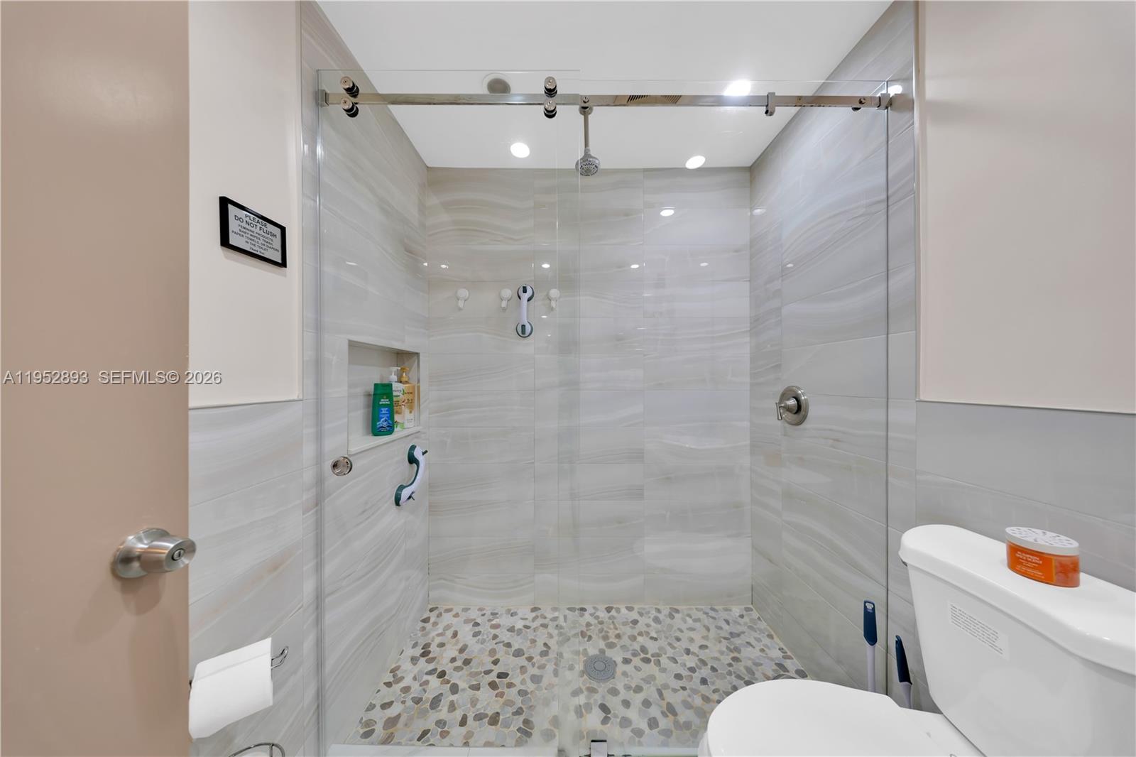 6TH ADDN TO HIALEAH - Residential Income