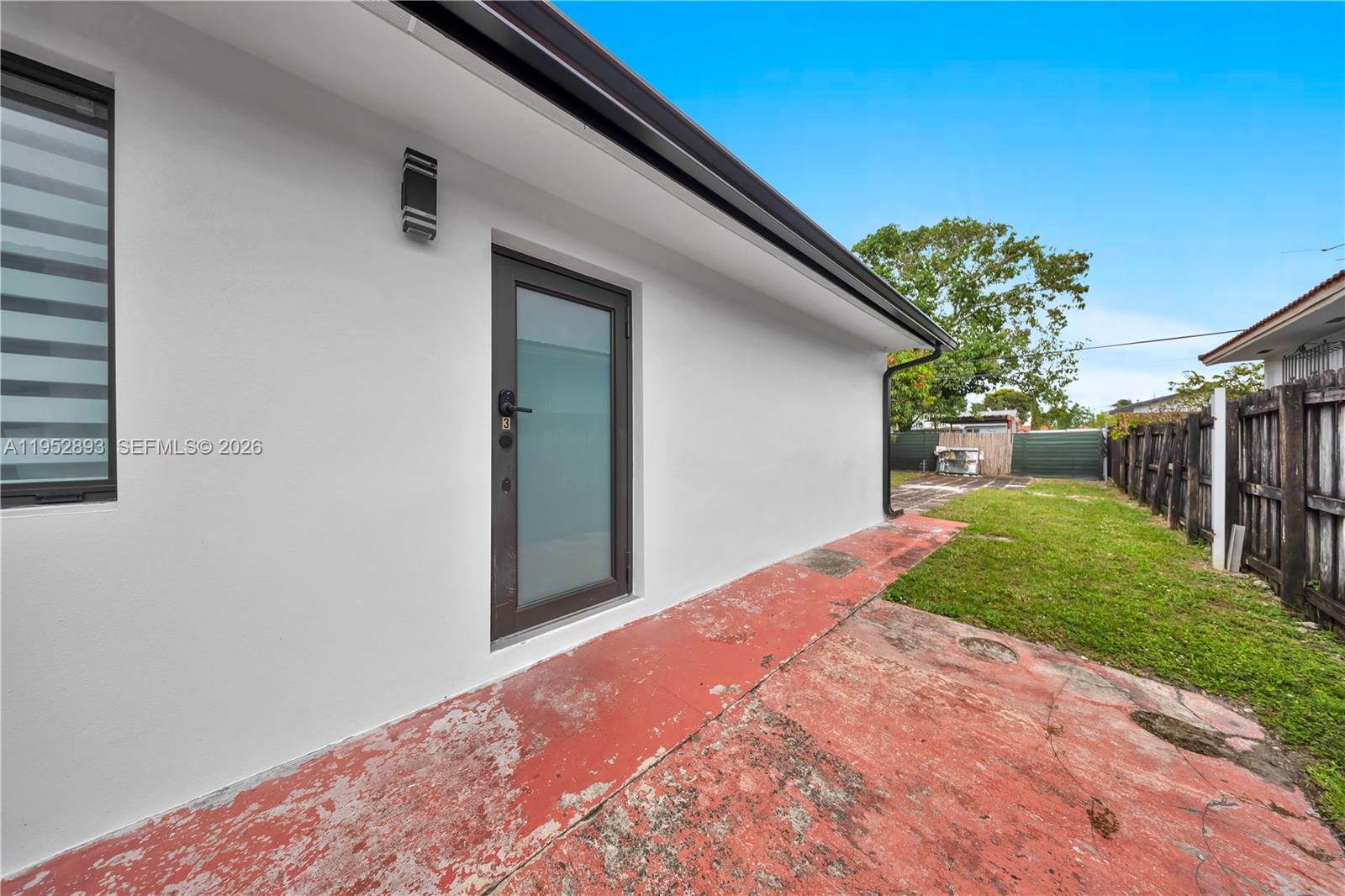 6TH ADDN TO HIALEAH - Residential Income