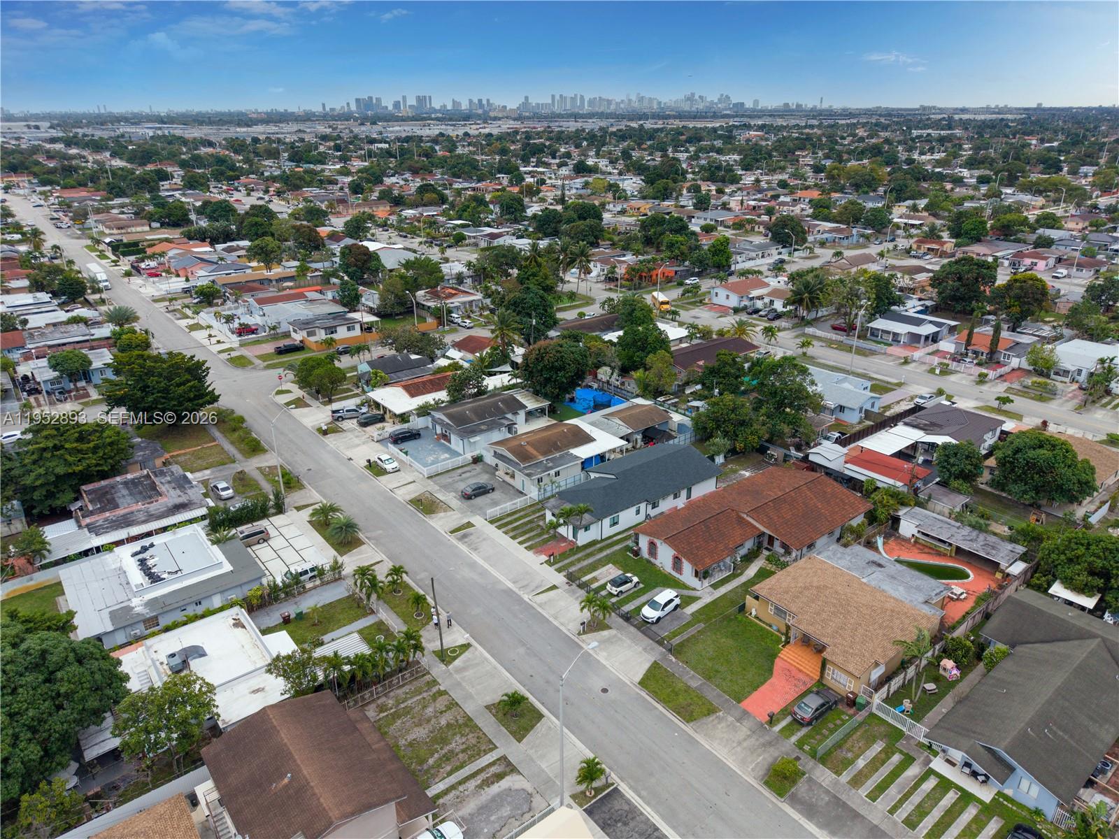6TH ADDN TO HIALEAH - Residential Income