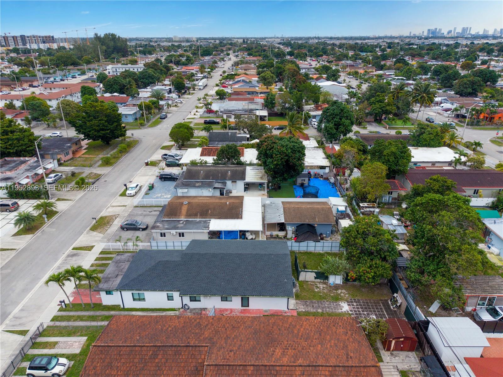 6TH ADDN TO HIALEAH - Residential Income