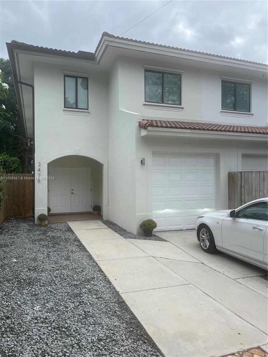 2476 Sw 11th St, Miami, Broward County, Florida - 4 Bedrooms  
3 Bathrooms - 